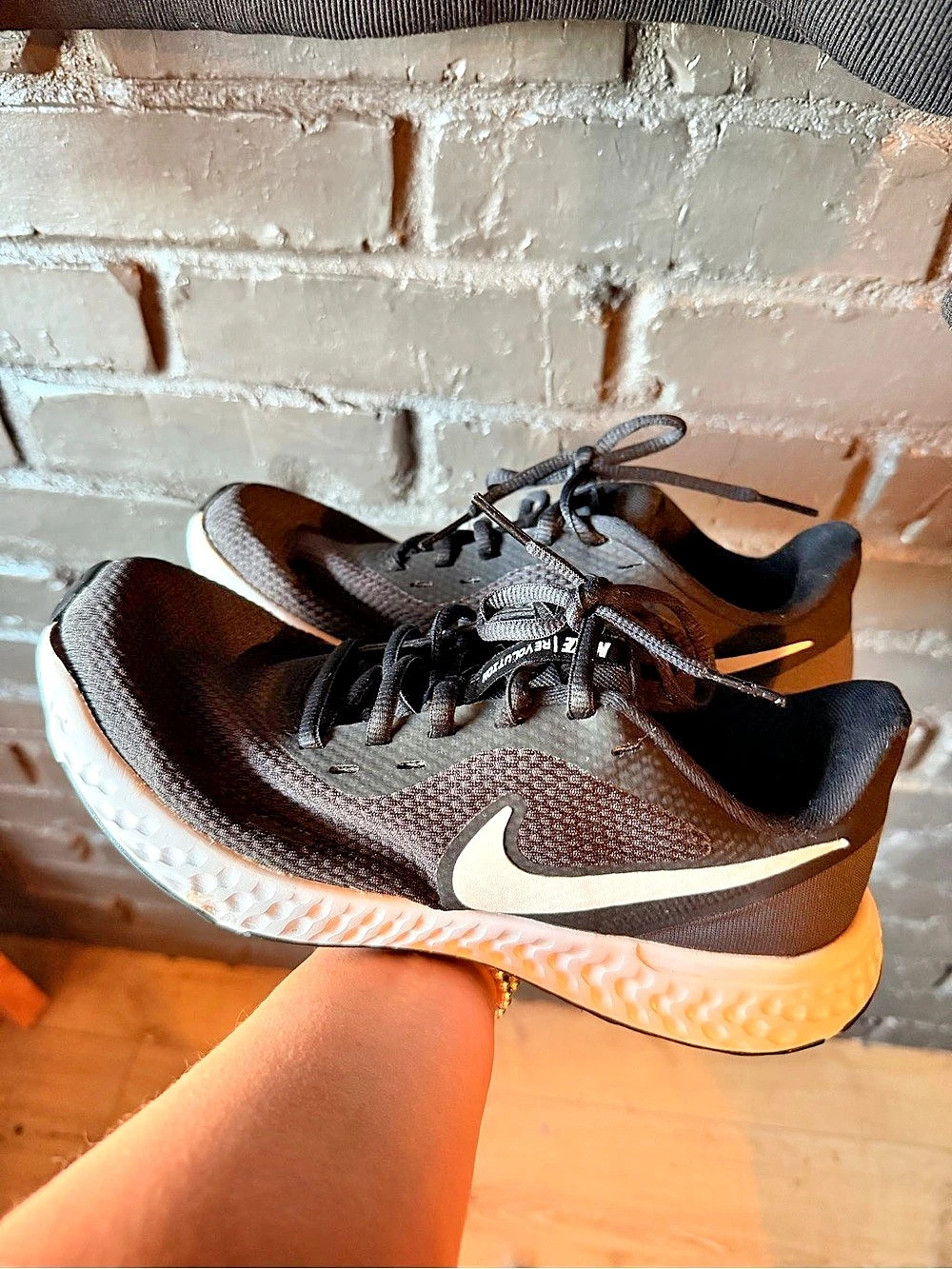Nike Revolution 5 Black & White Athletic Shoes